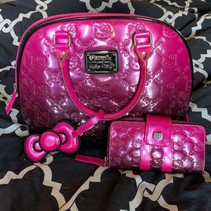 Loungefly loves Hello Kitty purse and wallet
